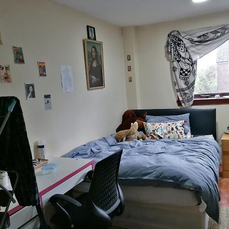 Guest House Private Room Near Glasgow City Centre Exteriör bild
