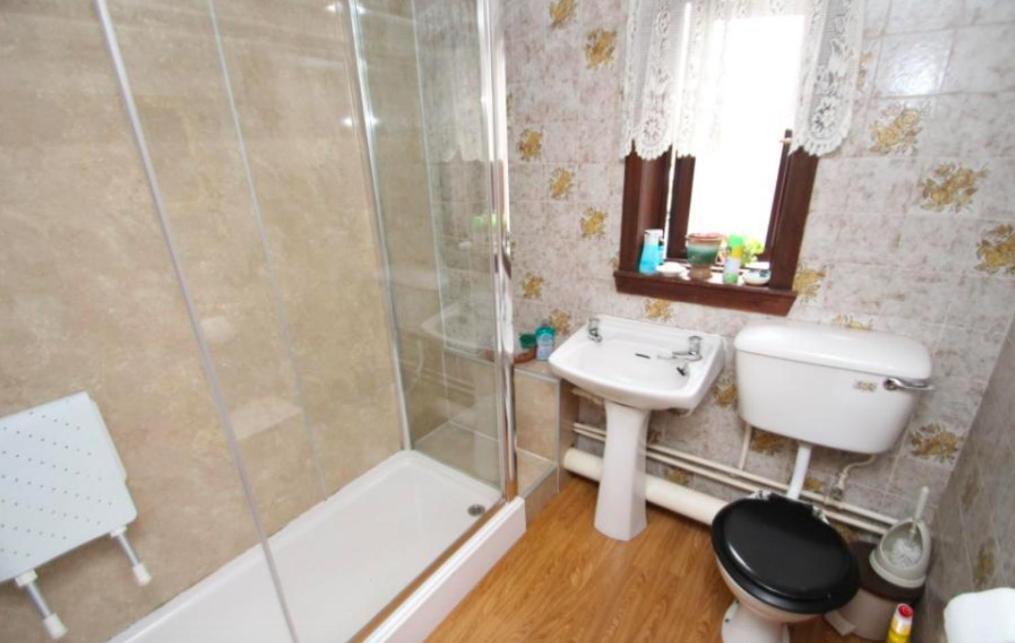 Guest House Private Room Near Glasgow City Centre Exteriör bild