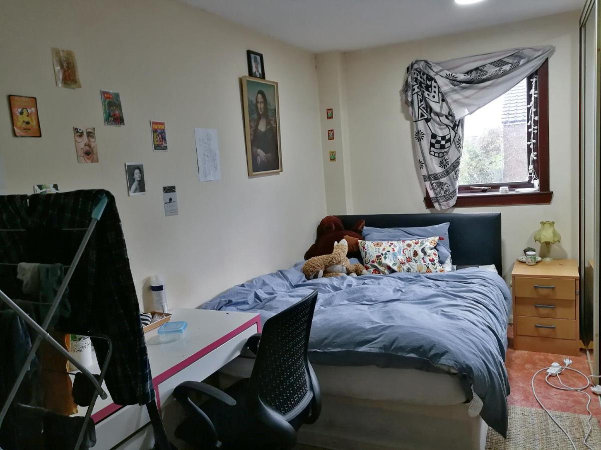 Guest House Private Room Near Glasgow City Centre Exteriör bild