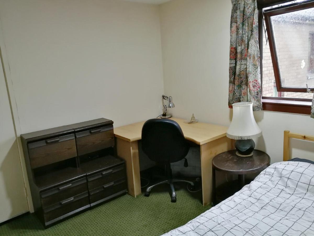 Guest House Private Room Near Glasgow City Centre Exteriör bild